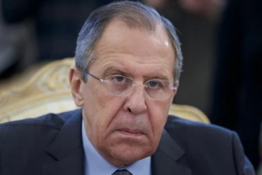 Lavrov jasan: Ne može se rešavati migrantska kriza nauštrb borbe protiv terorizma