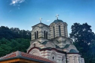 Čuda u manastiru Tumane: Nemi progovaraju, otpisani dobijaju novu nadu, lekari u neverici