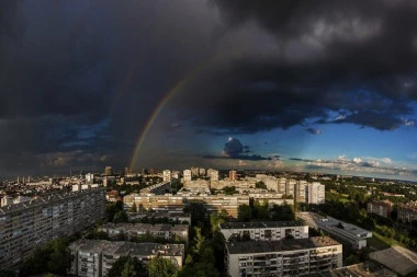 Pretposlednji dan 2020. oblačan i topao, za Novu godinu KIŠOVITO