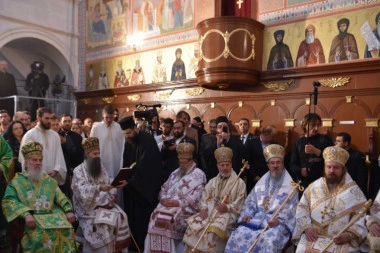 Korona se uvukla u valjevsku eparhiju: Sveštenici zaraženi pre vanrednog stanja?!