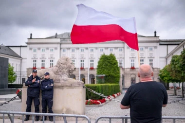 REŠILI DA SRUŠE LUKAŠENKA: Poljaci izdvajaju više od 13 miliona dolara za NVO i nezavisne medije u Belorusiji!