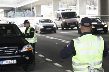 ODE DOZVOLA, A ODE I AUTO POD PRESU! Bahatim vozačima odzvonilo: Ko ispuca 18 poena može da se pozdravi