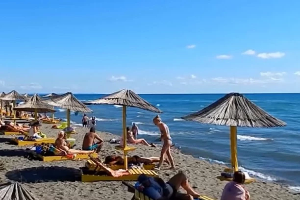 DRAMA U POZNATOM ULCINJSKOM HOTELU! Devojka počela da se guši, usta joj pomodrila, konobar Almir HITNO reagovao!