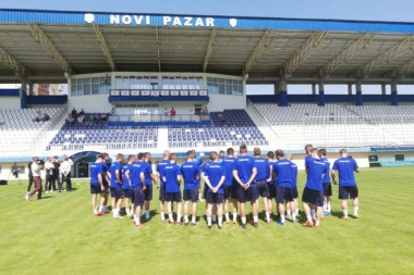 PRAZAN STADION KAO DOBAR DAN: Pazarci više igraju pred praznik mribinama nego sa navijačima