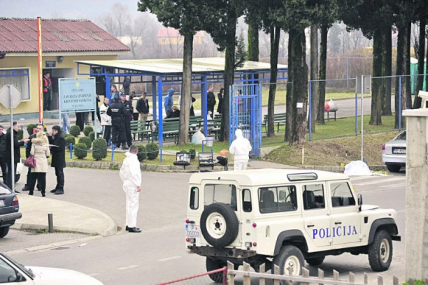 DVOJICA "ŠKALJARACA" PUŠTENA IZ PRITVORA, PA OPET UHAPŠENA NA KAPIJI ZATVORA!  Osumnjičeni za više ubistava!