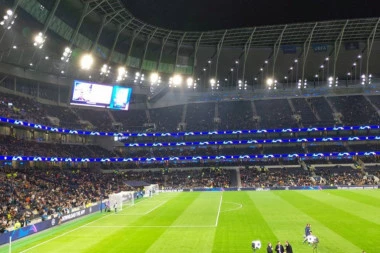 Velelepni stadion Totenhema postaje bolnica!