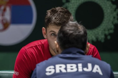 Fed kup mečevi odloženi do daljnjeg, danas žreb za finale Svetske grupe Dejvis kupa u Madridu