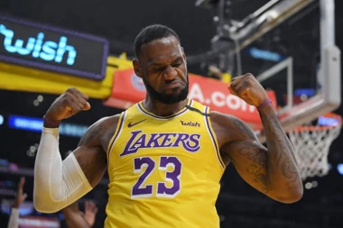 NAJBOLJI STRELAC SVIH VREMENA! Lebron Džejms REKORDER NBA lige već 28. januara 2023. godine?