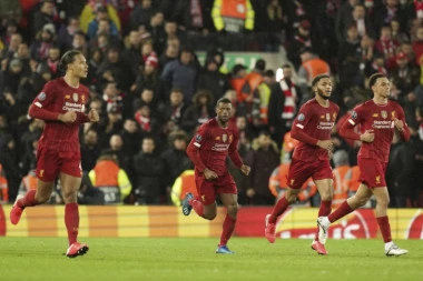 Fudbaleri Bajerna, Zaha i Deki Stanković, a sada i fenomenalan potez beka Liverpula!