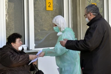 "Zarazili smo se na saučešću": Otišli na sahranu, pa zakačili koronu!