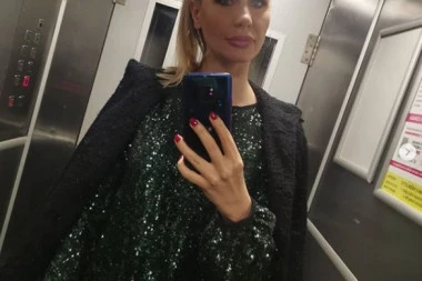 TUMOR JOJ BIO VELIČINE FUDBALSKE LOPTE, DOKTORI JE JEDVA SPASILI: Biljana Obradović pomišljala na najgore! (FOTO)