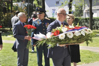 (FOTO) Beograd obeležio 75 godina od pobede saveznika u Drugom svetskom ratu!