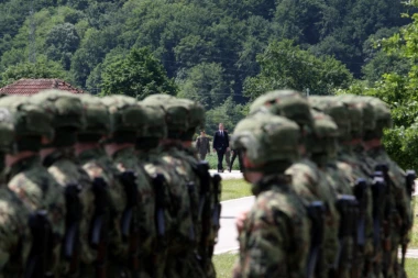 KOMŠIJE NAM ODALE PRIZNANJE: Hrvati pišu da je njihova vojska NEMOĆNA pred vojskom Srbije!