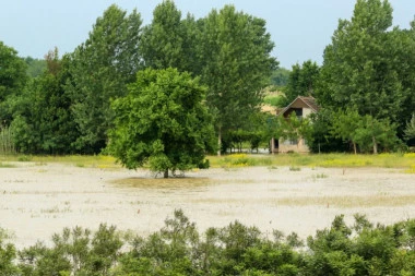 POPLAVE ODNELE PRVI ŽIVOT U VALJEVU: Nađeno telo čoveka (89) u Obnici, krenuo u prodavnicu i nije se vratio