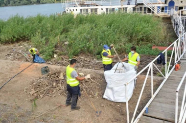 (FOTO) Ovaj deo Beograda više neće ličiti na ruglo: Priobalje do "Marine Dorćol" dobilo novi sjaj