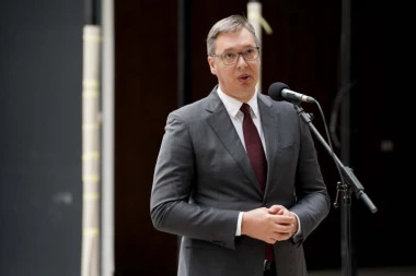 Vučić u Novom Sadu: Verujem da ćemo uspostaviti poverenje Srba i Hrvata