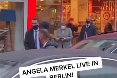 (FOTO, VIDEO) KRENUO U PRODAVNICU PO HLEB I MLEKO KAD TAMO...! Pogledajte sa kim se susreo jedan Berlinac