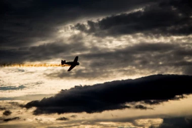 POGINULI SRBIN I RUMUNKA! U avionu za kojim se tragalo pronađena tela, očevici OVAKO opisali trenutak nesreće