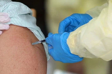 Ministarstvo zdravlja saopštilo: Oboleli od MULTIPLE SKLEROZE mogu da prime vakcinu protiv KORONAVIRUSA!