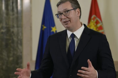 KAO SAV NORMALAN SVET! Evo kako će predsednik Vučić provesti Novu godinu i šta će deci pokloniti! MALI VUKAN NAJZAHTEVNIJI!