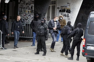 PREGLEDANI I OBJEKTI NA STADIONIMA RADA I BEŽANIJE: Velja Nevolja imao i regrutni centar, na njivama vežbali GAĐANJE IZ SNAJPERA