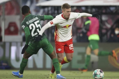 BEZ IZNENAĐENJA U BUNDESLIGI: Lajpcig nadigrao Augsburg, Nkunku presudio!