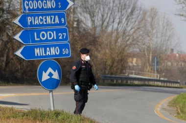 ITALIJA U PROBLEMU! Masovna imunzacija ide loše: Vakcinisano samo dva odsto građana!