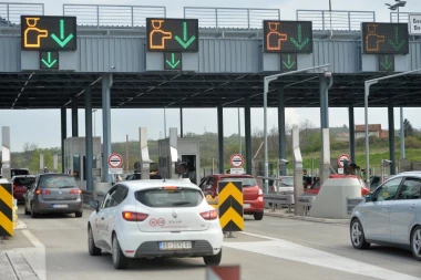 EVO U KOLIKO SATI POČINJE GUŽVA NA PUTEVIMA: Završava se produženi vikend, svi se vraćaju kućama, a onda...