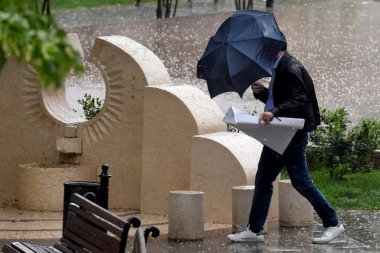 Danas hladno, mestimično sa kišom, a od vikenda nas očekuje sneg