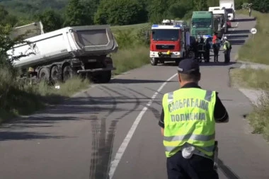 ISPOVEST PREŽIVELOG IZ KOMBIJA SMRTI: Vozač kamiona nam je psovao MAJKU CIGANSKU!