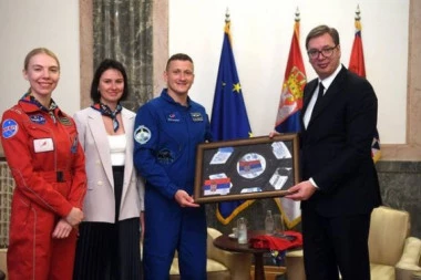 IZ SVEMIRA PRAVO U SRBIJU! Vučić ugostio RUSKOG ASTRONAUTA i velikog HUMANITARCA: Sledi obilazak obolelih mališana