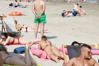 Ovo je 6 ZLATNIH pravila lepog ponašanja na PLAŽI! Još nije kasno da ih usvojite