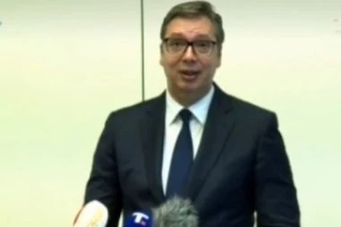 (VIDEO) Šmekerski odgovor VUČIĆA na pitanje o Žaklini Tatalović i agentu FBI: OSTAO MI GRČ NA LICU OD INAUGURACIJE!