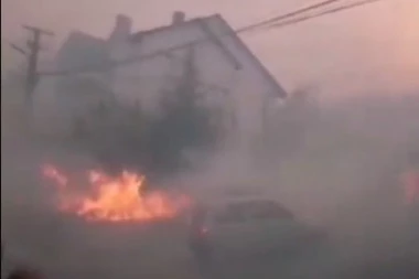 (VIDEO) GORE KUĆE U SEVERNOJ MAKEDONIJI! Vatra se širi nenormalnom brzinom, ljudi nemoćni, beže pred vatrenom stihijom!