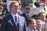 NEMA NIČEG VAŽNIJEG NEGO ČUVATI SVOJU ZEMLJU: Predsednik Vučić objavio snimak posvećen OFICIRIMA! (VIDEO)