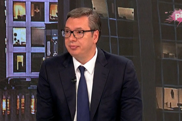 PREDSEDNIK VUČIĆ OTKAZAO SVE DANAŠNJE SASTANKE!