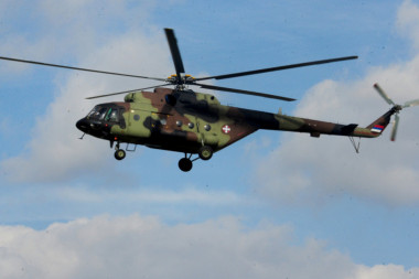 ''ZVUK KOJI SE ČUJE JE ZLOKOBAN ZA NEPRIJATELJA!'' Vučić o ''đavoljim kočijama'': Čudovište od helikoptera!