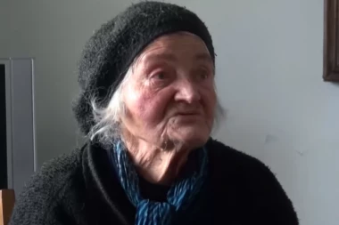 ALBANCI PONOVO KAMENOVALI KUĆU BAKA RUMENE (90) U PEĆI! Sama među divljacima! (VIDEO)