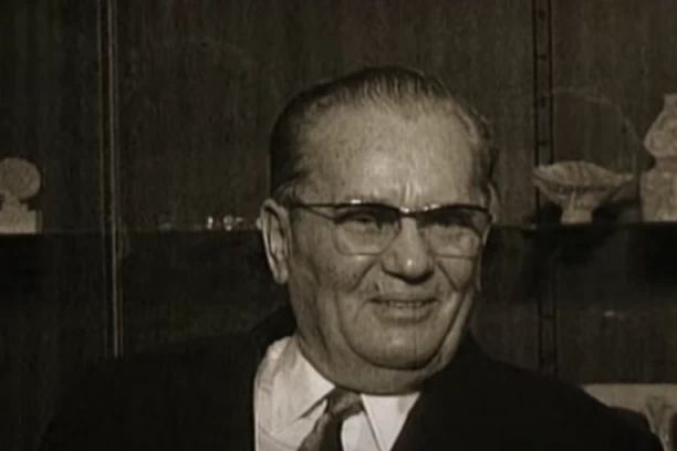 ON JE CELOM SVETU SAOPŠTIO DA JE PREMINUO PREDSEDNIK JUGOSLAVIJE! Miodraga ćemo pamtiti po rečenici "Umro je drug Tito!"