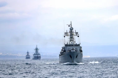 ŠTA SAD OVO ZNAČI? Odred ruskih vojnih brodova iznenada stiže na KUBU!