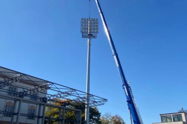 POSTAVLJENI REFLEKTORI: Grafičar dobija stadion po evropskim standardima!