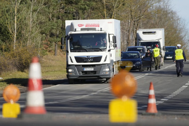 POLJACI PROZRELI NAMERE UKRAJINACA! Žele da ZAOBIĐU blokadu granica, evo i KAKO!