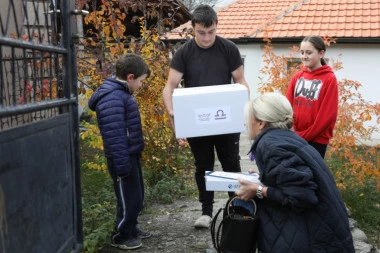 DODELJENA POMOĆ NAJUGROŽENIJIM SRPSKIM PORODICAMA IZ ŠTRPCA