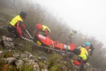 DRAMA NA FRUŠKOJ GORI:  Dvoje ljudi se izgubilo u blizini Ledinačkog jezera, akcija spasavanja u toku