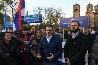 KO PUMPA USNE VUČIĆEV JE BOT! Nemoćna opozicija izgubila kompas: ŠOK TVRDNJE JEREMIĆEVE POSLANICE