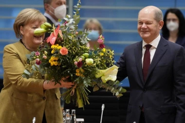 POČELA POSTMERKEL ERA! Olaf Šolc i zvanično kancelar, podeljena i ministarstva u novoj vladi!