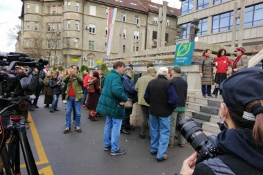 ZAVRŠENA BLOKADA GRADOVA: Ponovo prohodni putevi širom Srbije, na nekoliko mesta došlo do incidenata