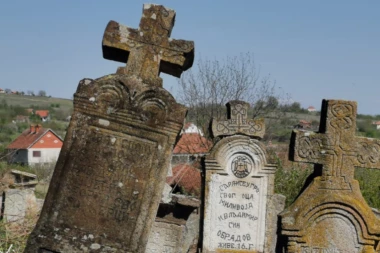 ŽIVOG ČOVEKA PROGLASILI MRTVIM! Bizaran slučaj kod Lebana, majka spremala sahranu sinu jedincu, pa usledio ŠOK!