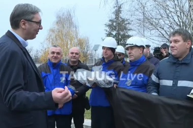 VUČIĆ POSLE OBILASKA KOSTOLCA: Haos u Evropi tek stupa, ljudi u Srbiji neće osetiti! (VIDEO)