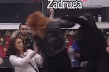 ŽESTOKA TUČA U ZADRUZI! Deniz nasrnula na Irmu, palo ŠAMARANJE I ČUPANJE, OBEZBEĐENJE HITNO REAGOVALO! (VIDEO)